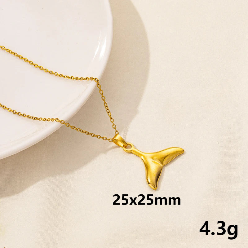 Men's Mali Necklace - Punk Shark