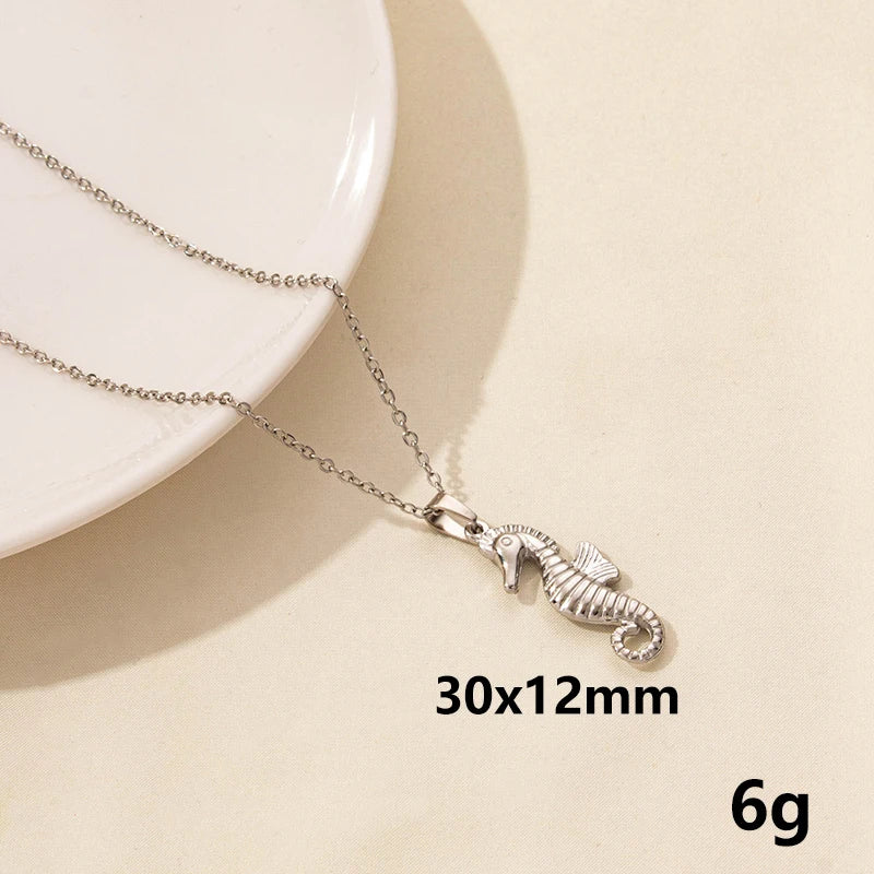 Men's Mali Necklace - Punk Shark