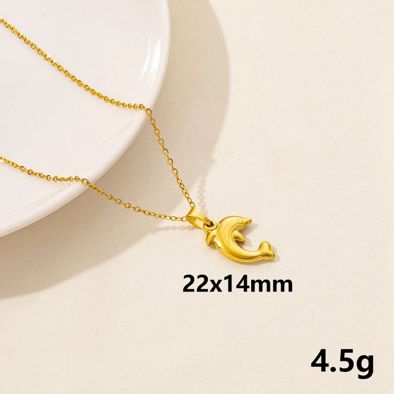 Men's Mali Necklace - Punk Shark