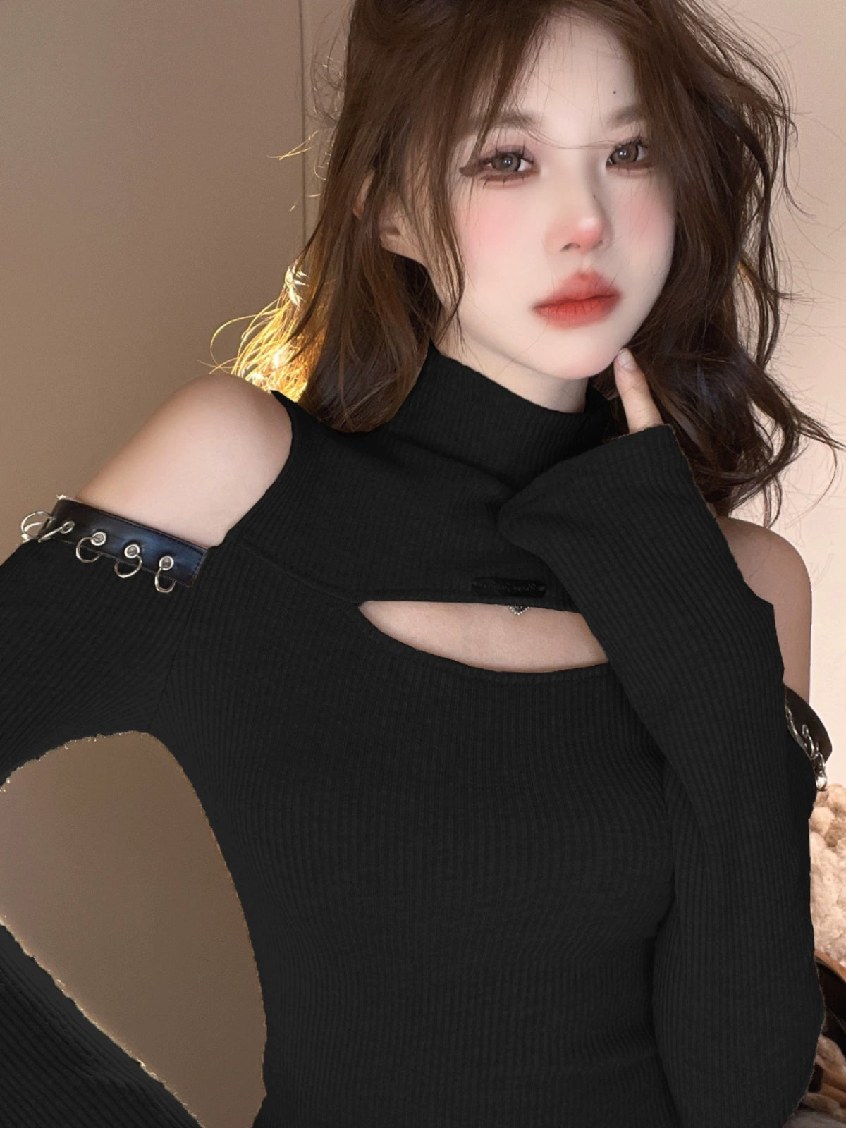 Off-the-Shoulder Autumn and Winter Sexy Half-High Collar Long Sleeves Small Top