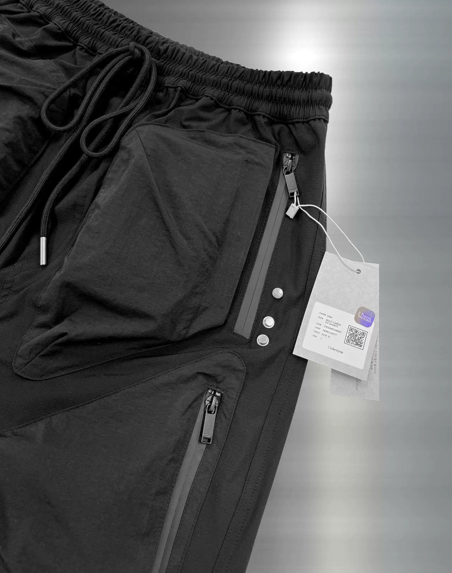 Undermycar Singer-Style Nylon Zippered Shorts