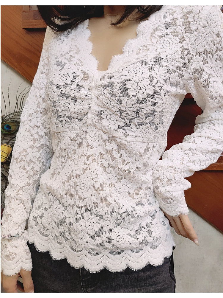 Autumn and Winter V-neck Long Sleeve Black Slim-Fit Bottoming Shirt Lace