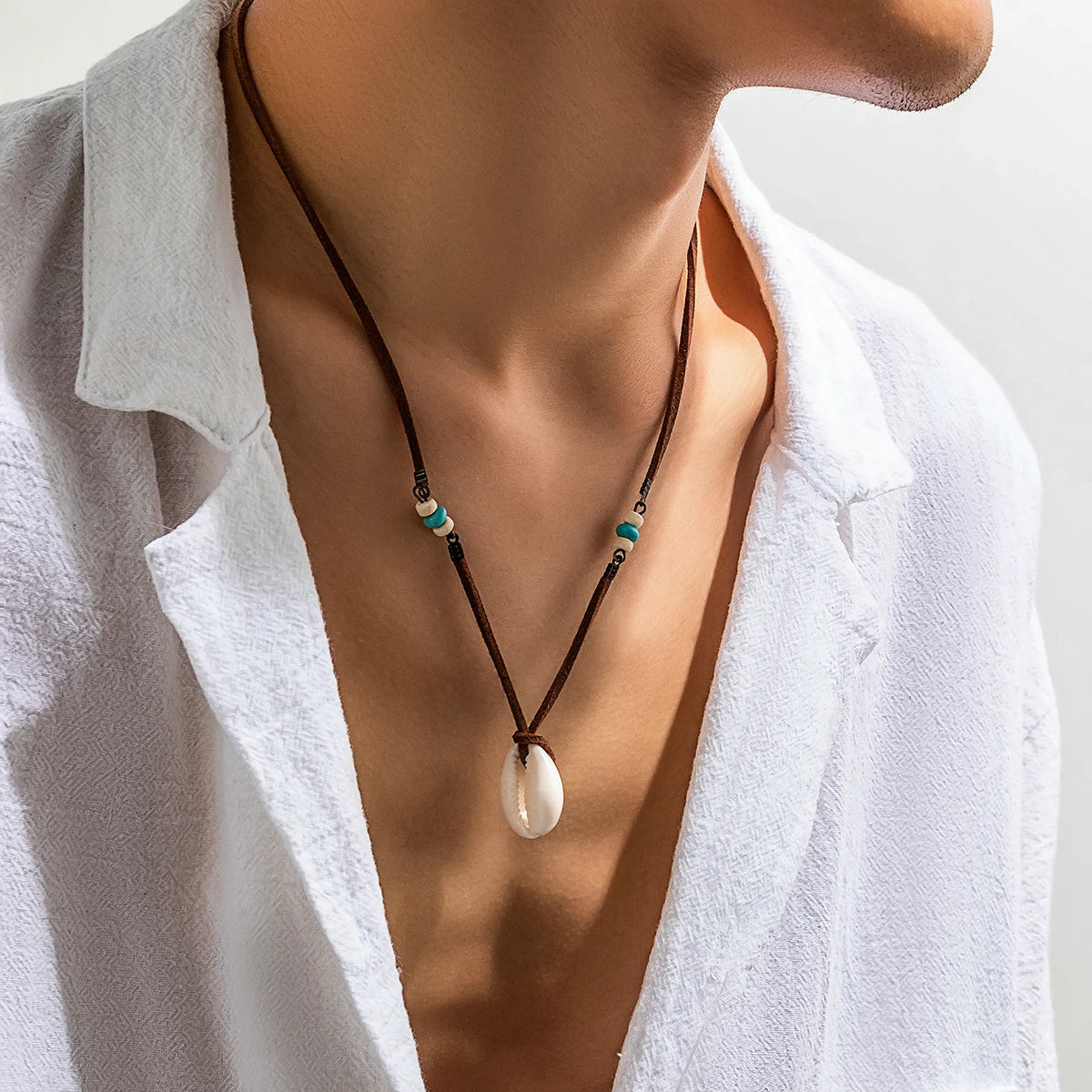 Men's Mali Necklace - Minimalistic Bohemian Shell