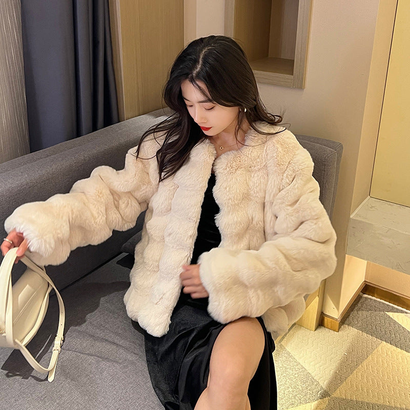 White Fur Coat for Women 2023 Autumn and Winter New Style Short Imitation Fur Plush Collarless Top Short Top Warm and Trend