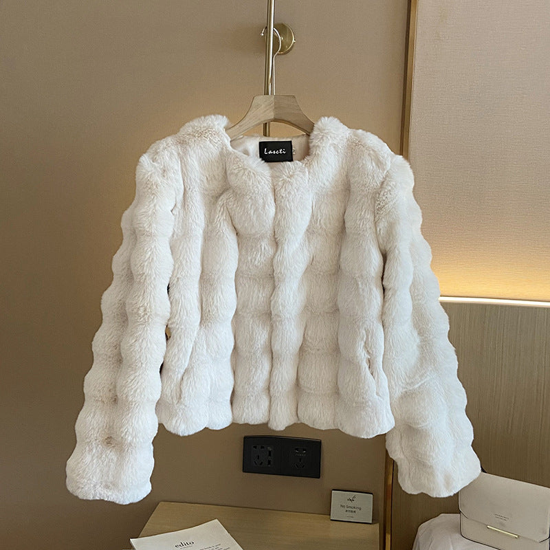 White Fur Coat for Women 2023 Autumn and Winter New Style Short Imitation Fur Plush Collarless Top Short Top Warm and Trend